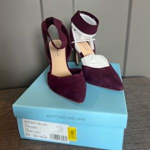 Antonio Melani, burgundy suede heel, size 6